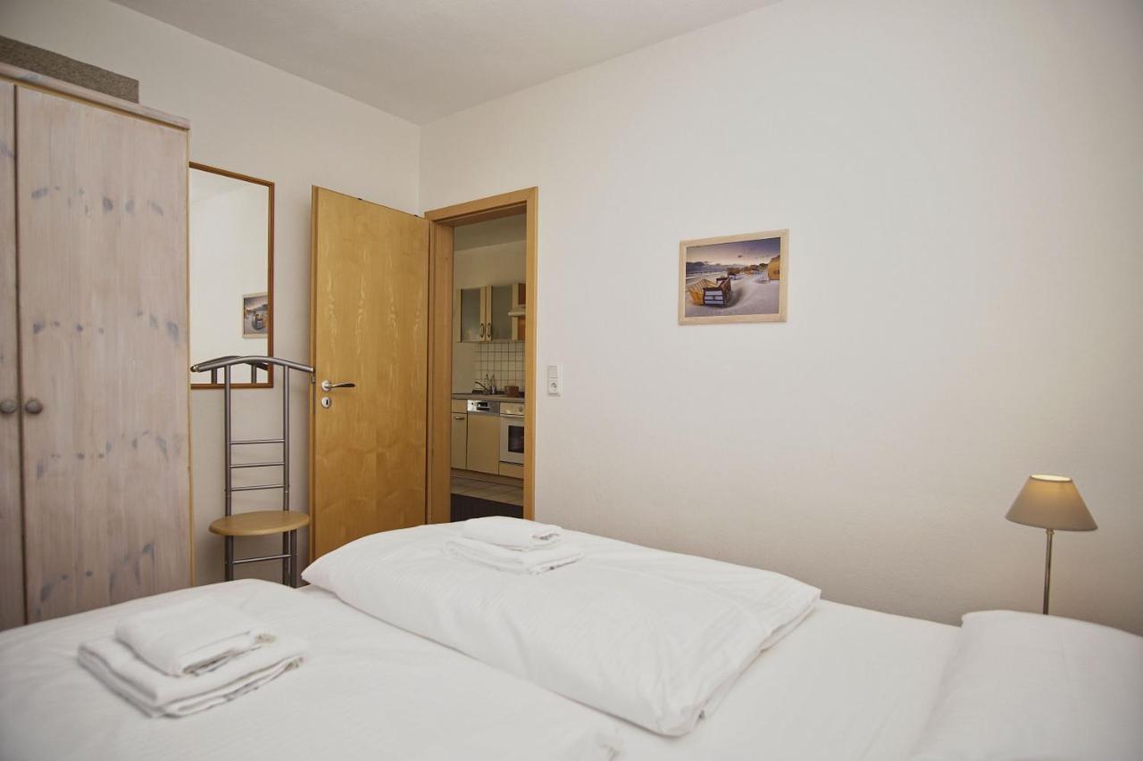 Nah Am Meer, Ruhige Lage, Gratis Nutzung Vom Ahoi Erlebnisbad Und Sauna In Sellin - Haus Inselblick Fewo 01 Goehren  Eksteriør bilde